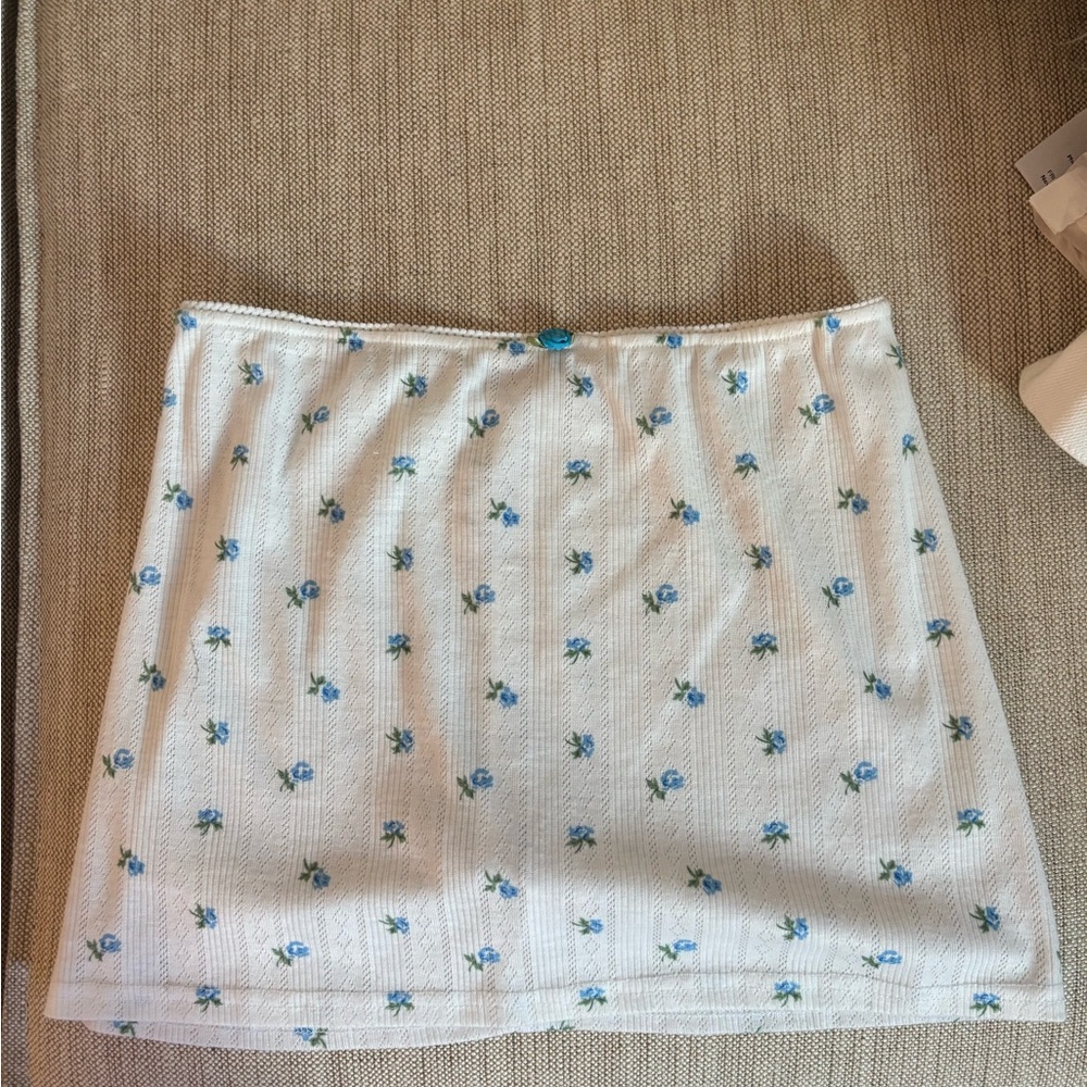 With Jean White and Blue Floral Mini Skirt